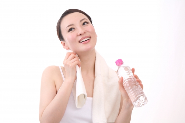 高品質なパウダーブルーグリーンアルジーで丈夫な体を手に入れた女性